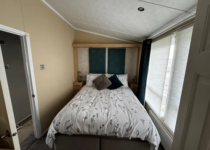 A And C Lodge Plot 21 2 Double Bedrooms Plot 21 With Hot Tub 1 Pet Only No Commercial Vans 4Pm Check In