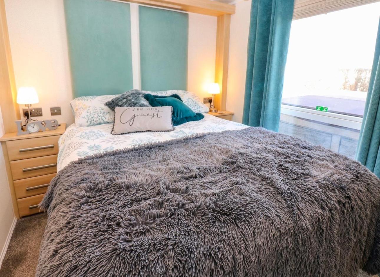 A And C Plot 21 2 Double Bedrooms Plot 21 With Hot Tub 1 Pet Only No Commercial Vans 4pm Check In