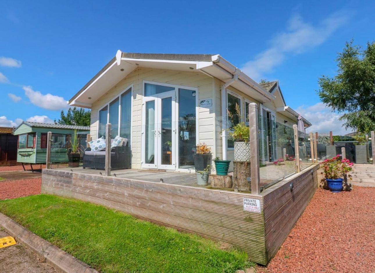 A And C Plot 21 2 Double Bedrooms Plot 21 With Hot Tub 1 Pet Only No Commercial Vans 4pm Check In Campsite